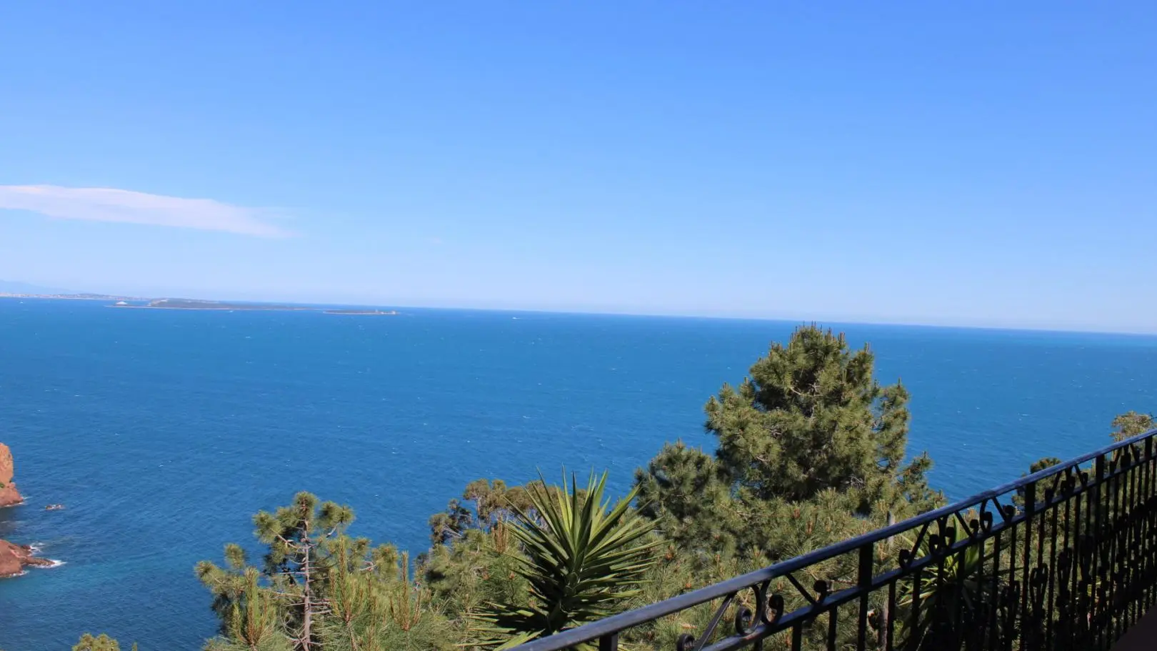 Vue Gîte Terres Rouge 2 à Théoule sur mer - Gîtes de France Alpes-Maritimes