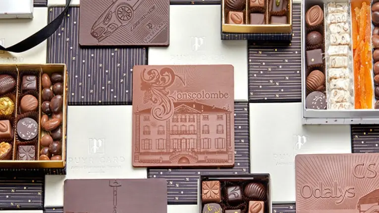 Chocolaterie Puyricard_L'Isle-sur-la-Sorgue assortiment de boites de chocolats en carré