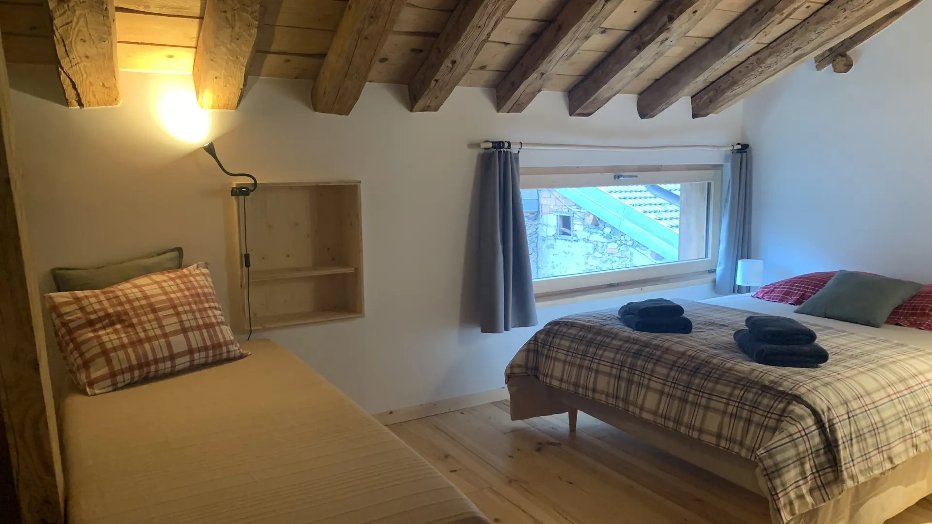 chambre 1 lit 140 et 1 lit 90