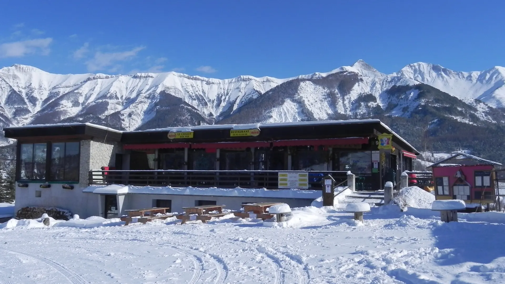 Terrasse sous la neige