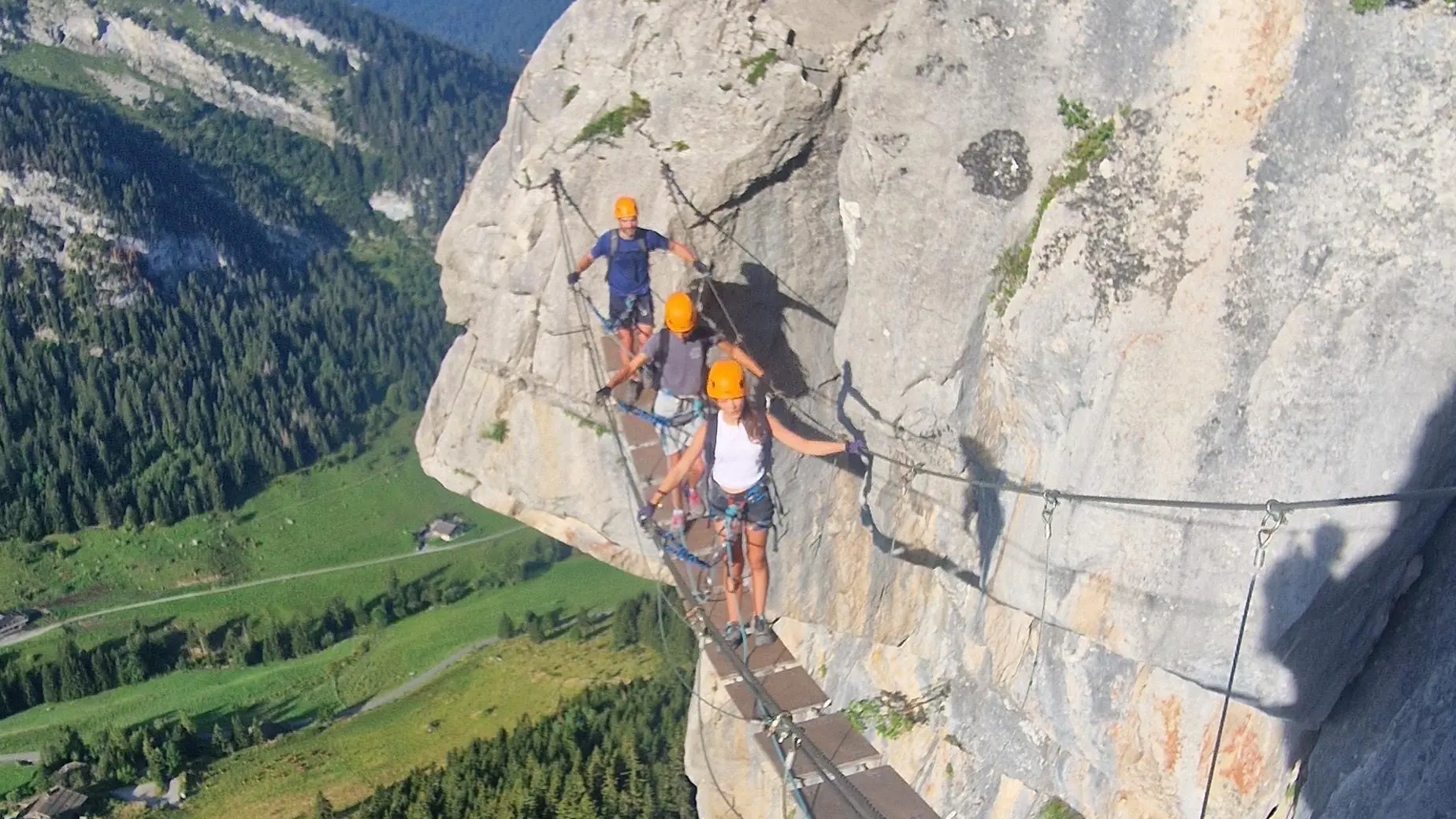La passerelle de la via ferrata de la clusaz