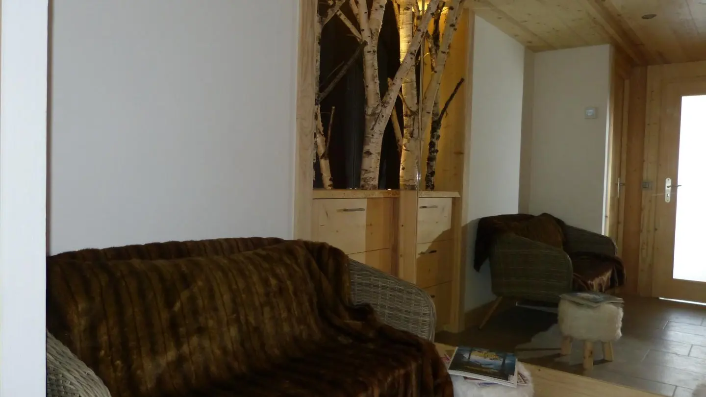 Salle de Repos au rez de chaussée, entre le sauna et la salle de bains