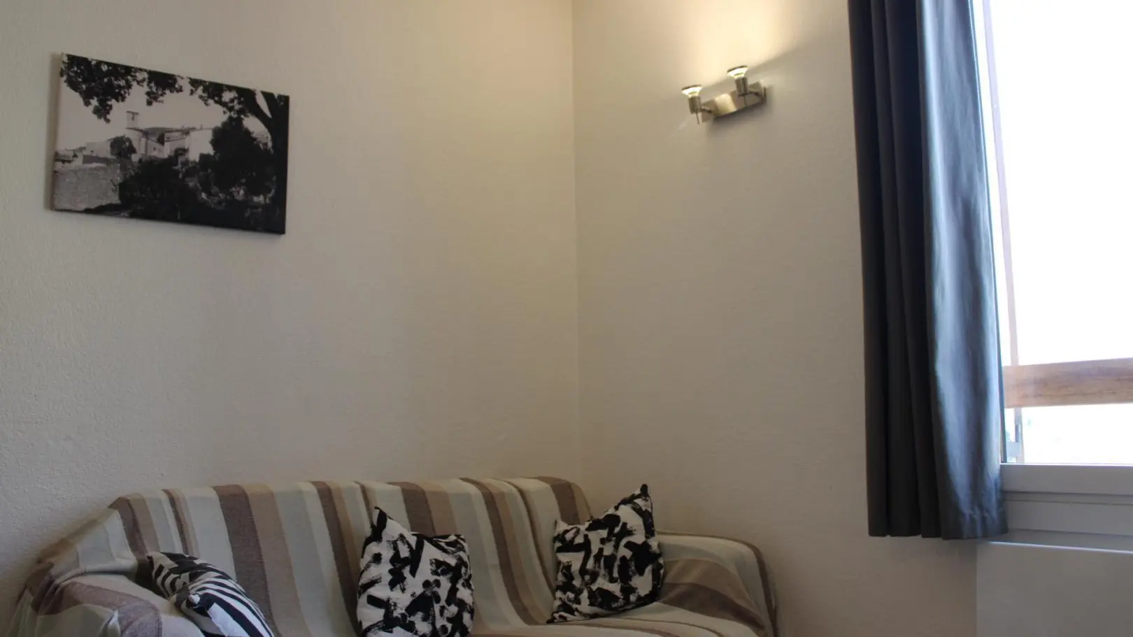 L'Escaou Doui-Salon-Coursegoules-Gîtes de France Alpes Maritimes