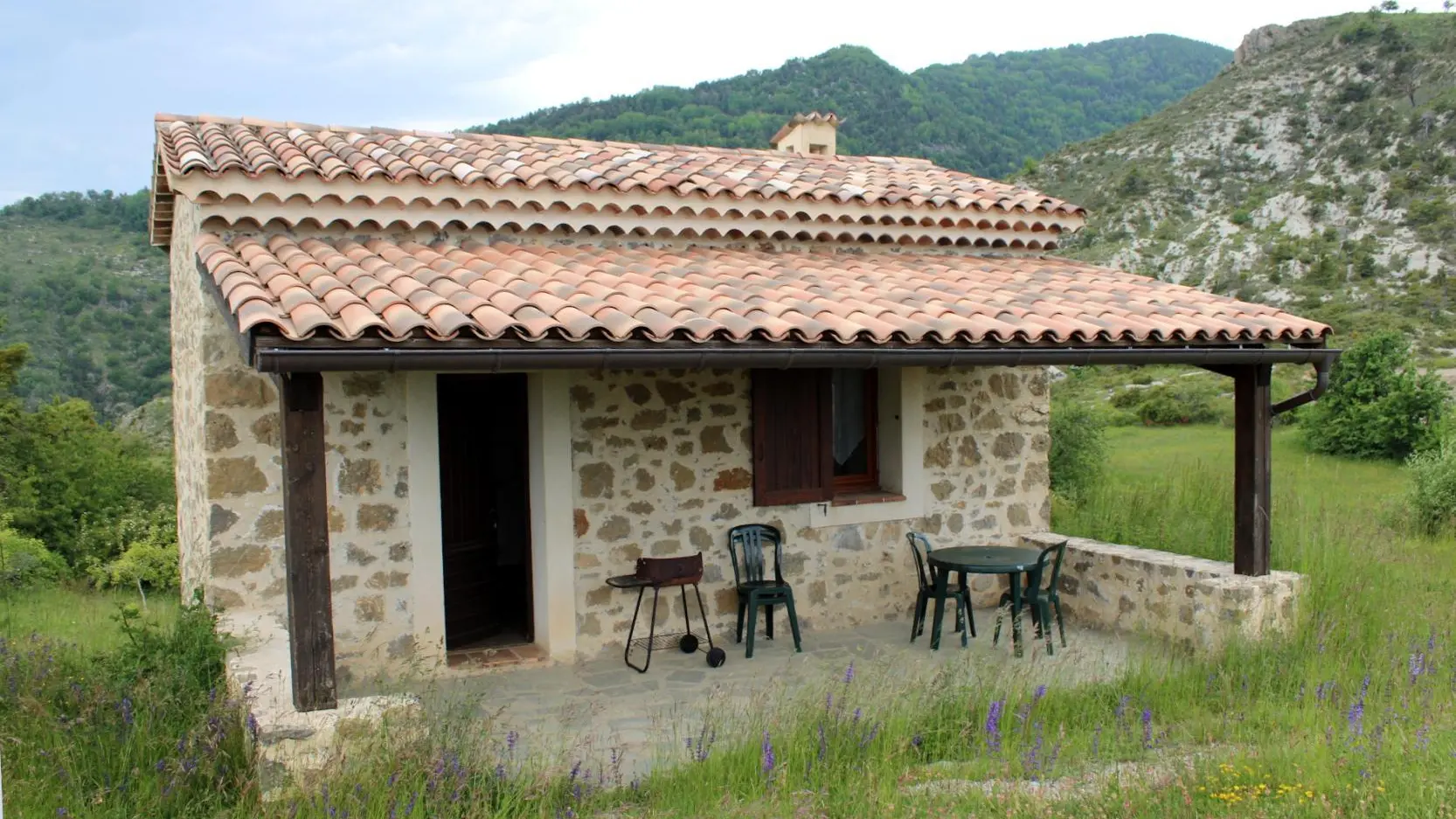 Gîte Plateau du Lac n°2-Bairols-Gîtes de France Alpes-Maritimes