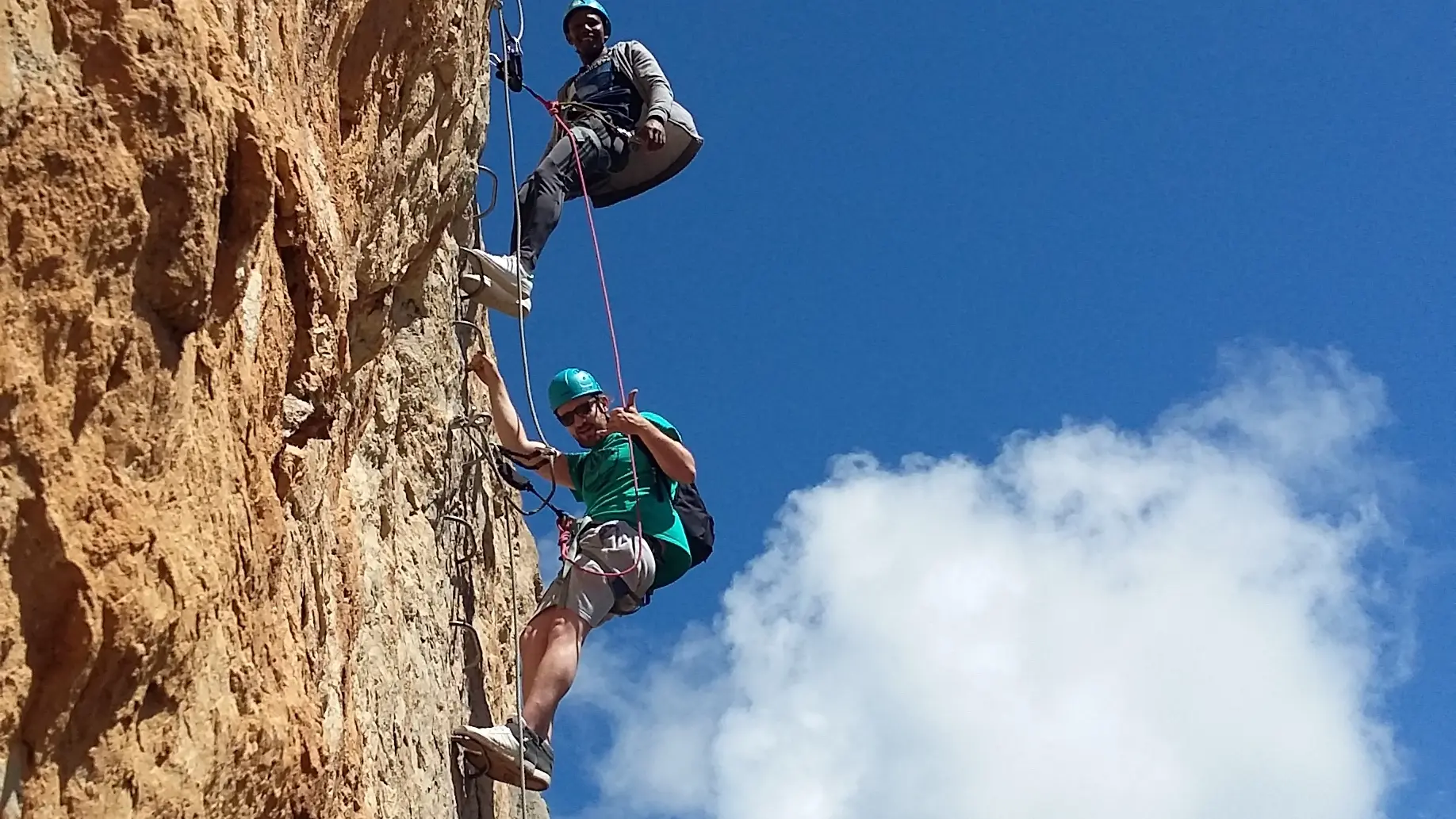 Via ferrata avec le bureau des guides des 2 Vallées