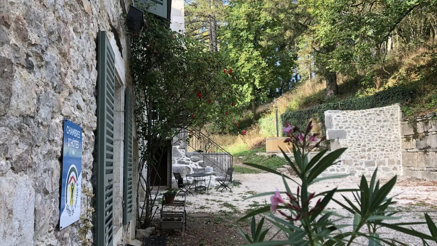 Entrée et parking