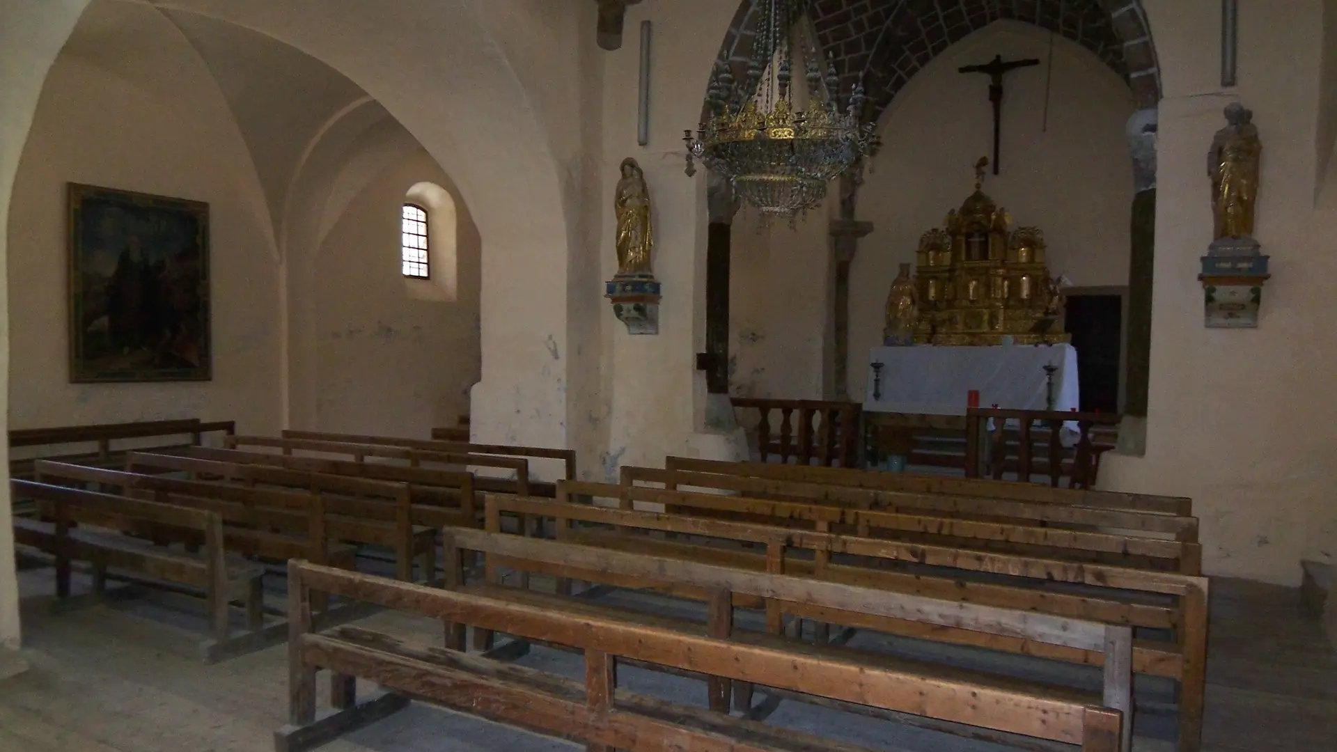 Intérieur de l'église Saint-Michel