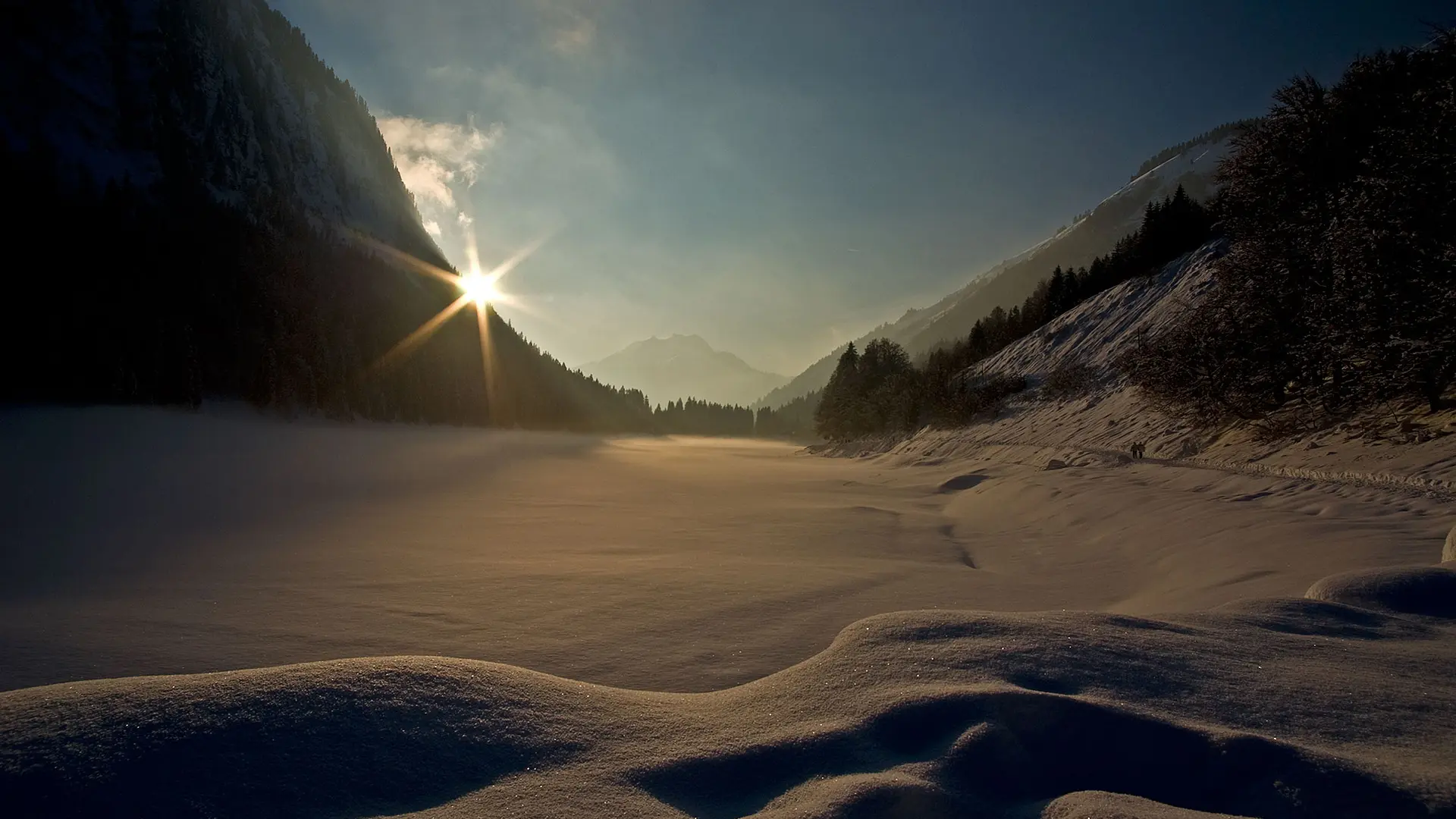 Coucher de soleil sur le Lac de Montriond
