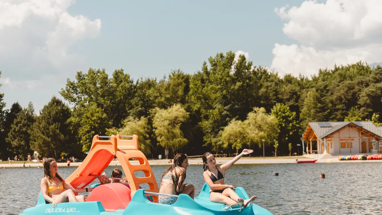 Parc Aquagliss, Plan d'eau du Champsaur
