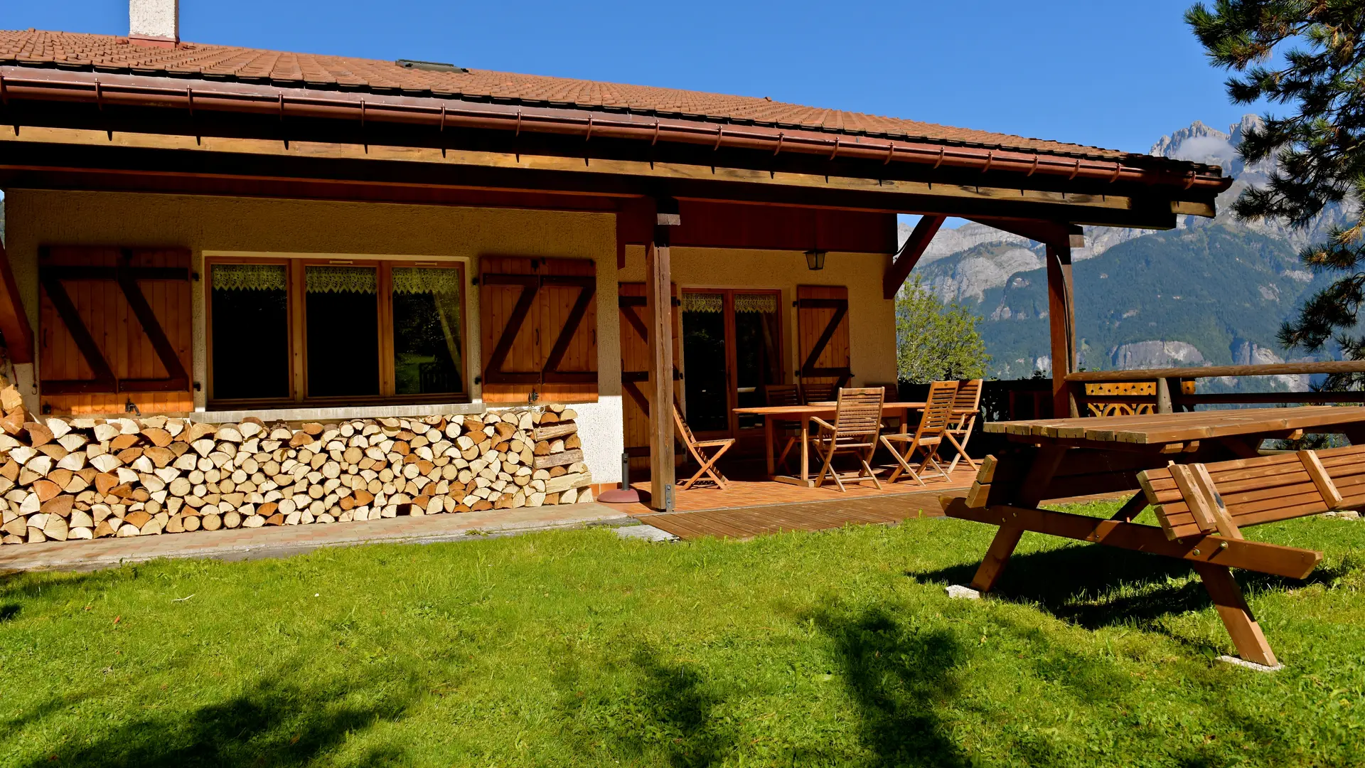 Terrasse chalet vue MtBlanc