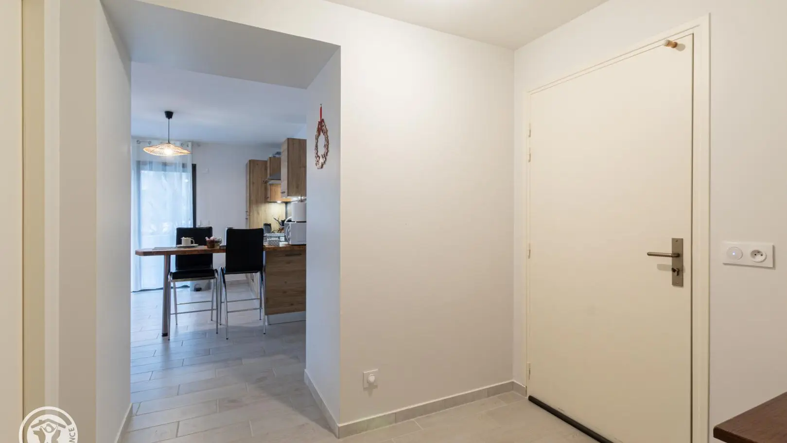 Hall d'entrée côté séjour