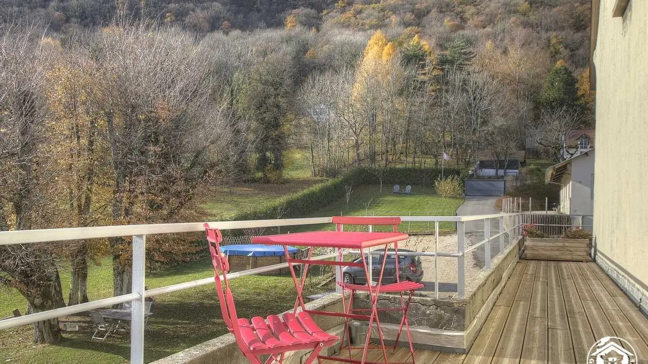 Balcon:terrasse de la chambre Cache-Cache