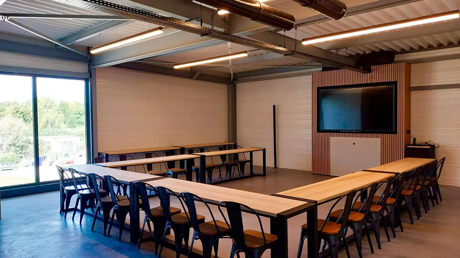 Salle de séminaire Brasserie 744