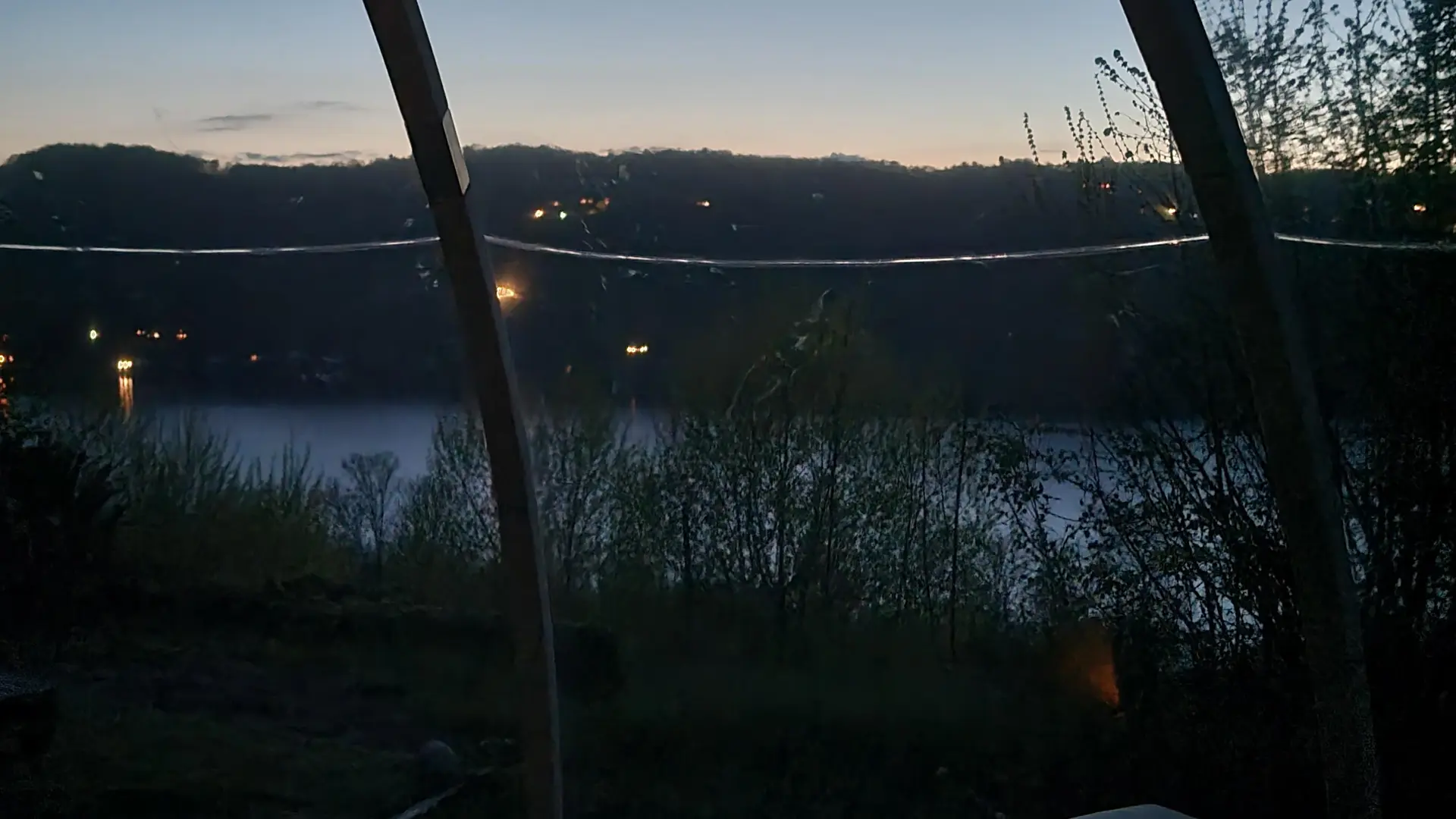 Auprès du poêle électrique dans le Dôme étoilé