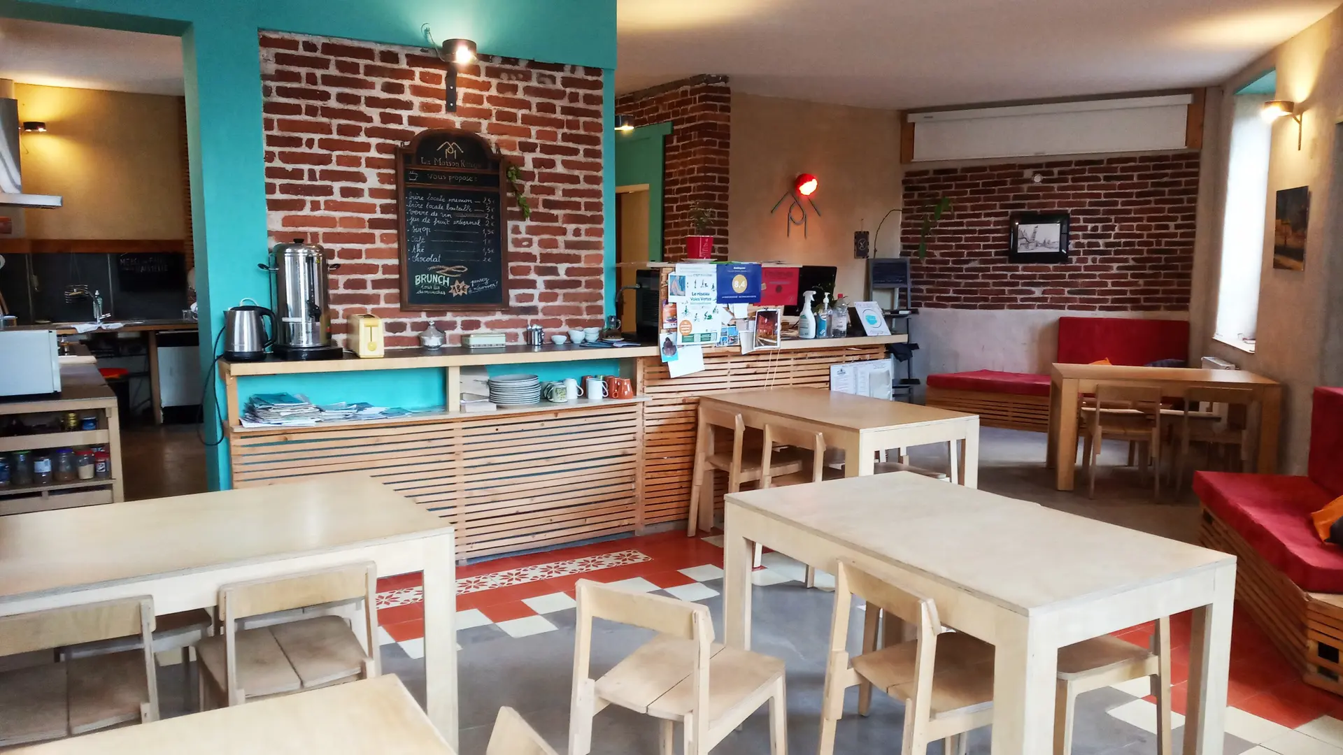 salle commune au rez-de-chaussée