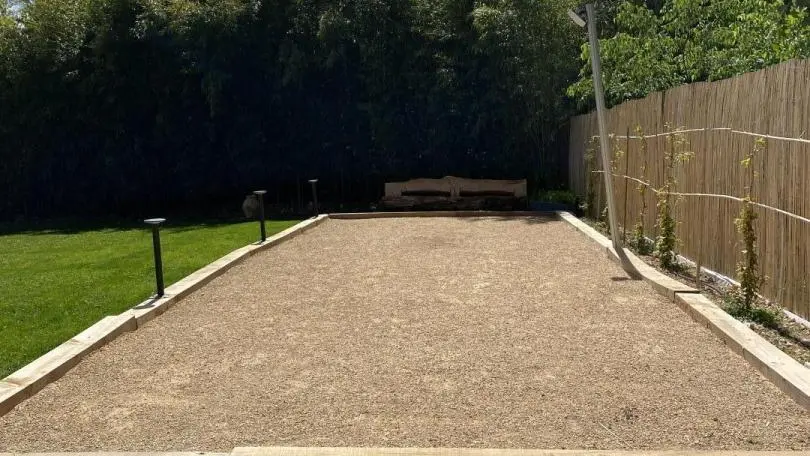 TERRAIN DE PETANQUE