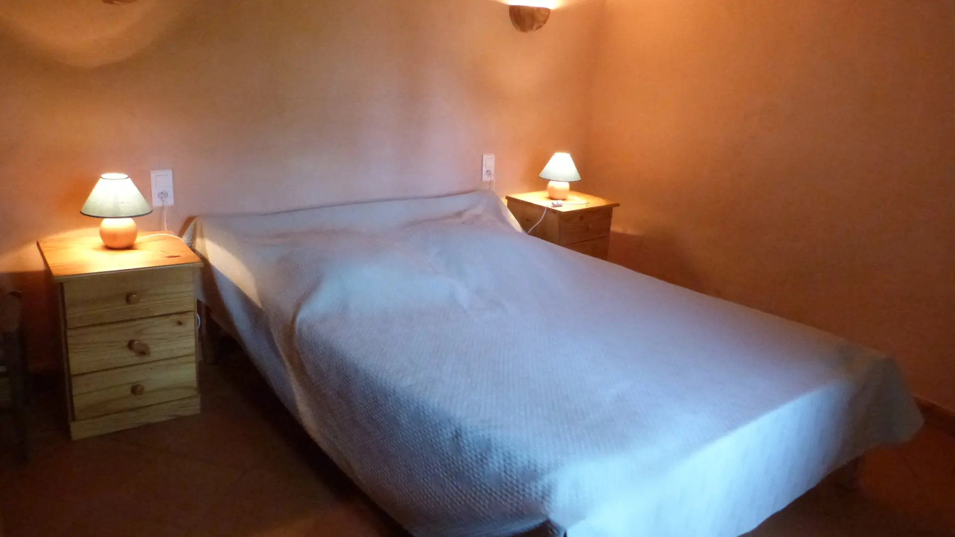 Chambre double Céladon (rdc)