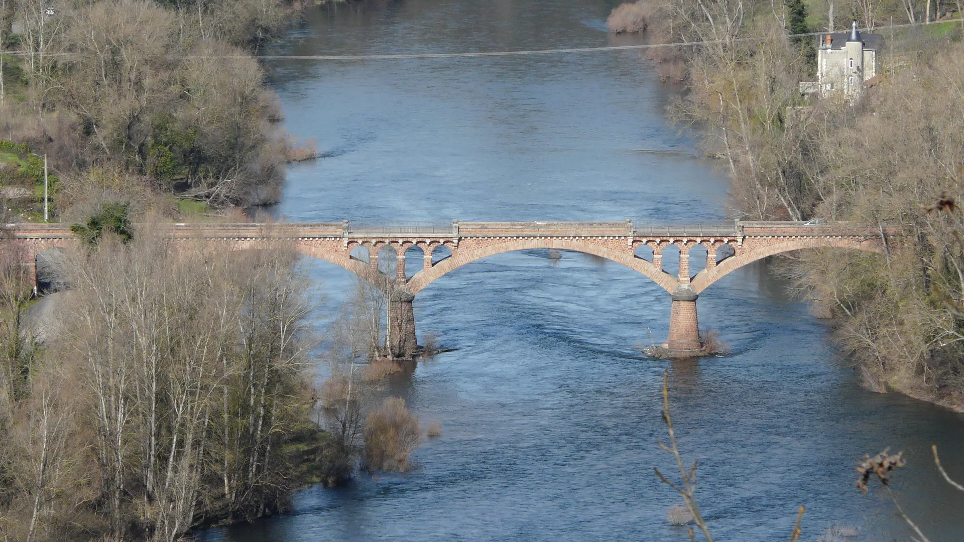 Vue sur le Pont de Vernay