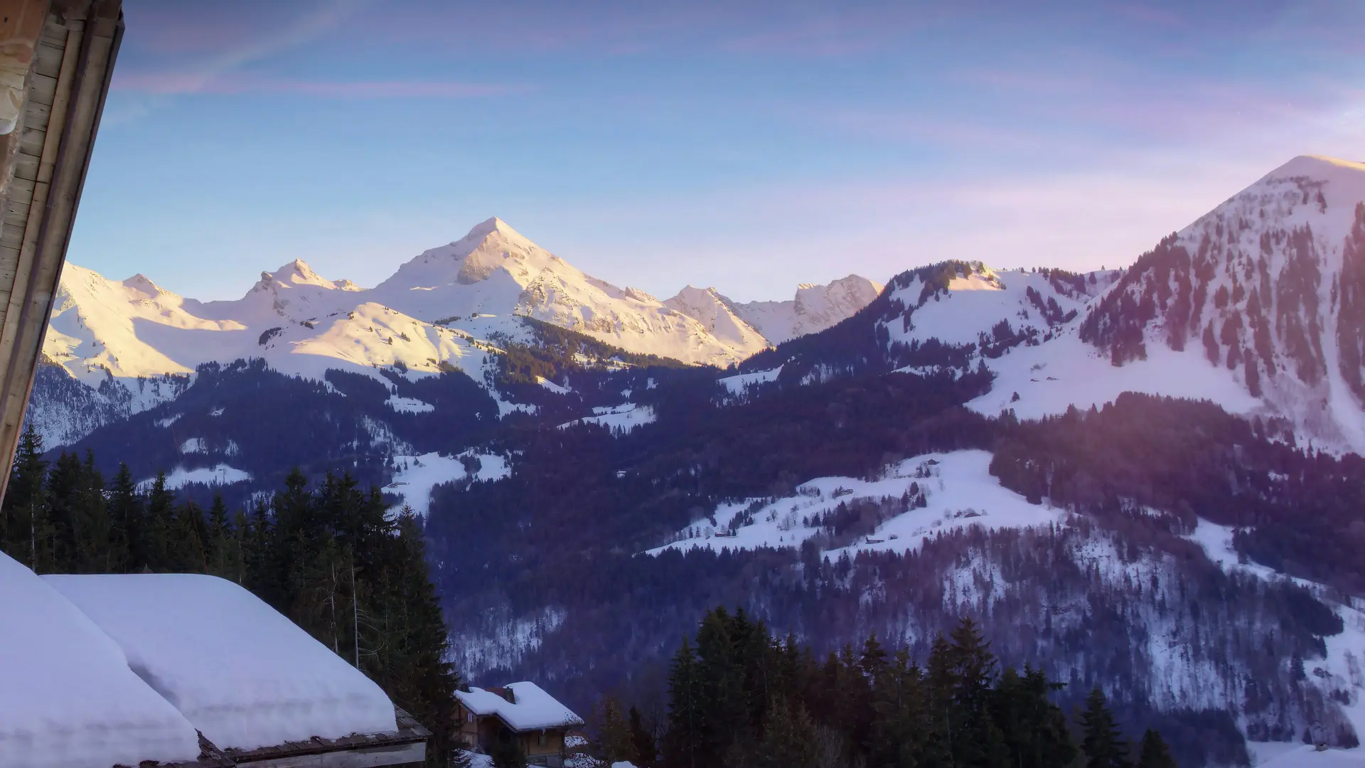 Chalet Pralor Le Peille - OVO NETWORK