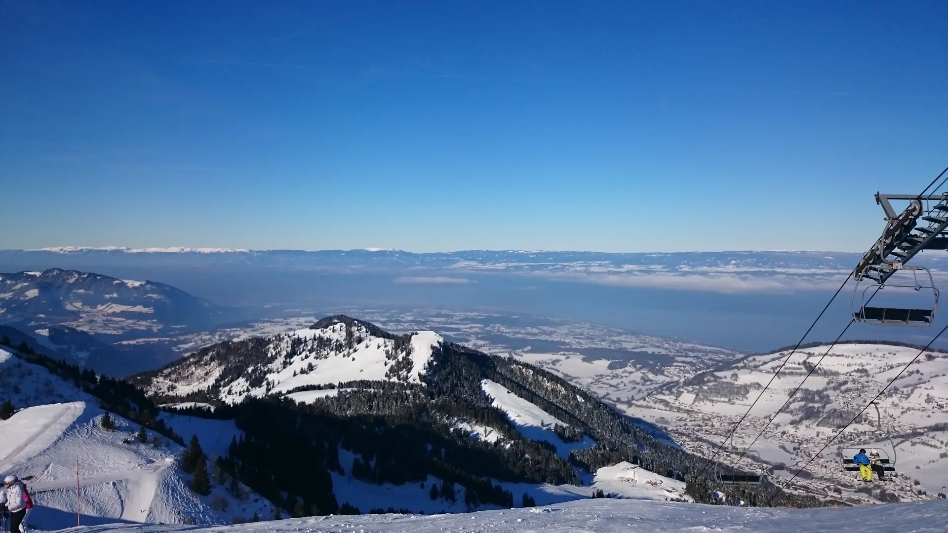 Vue depuis Pelluaz sur le lac