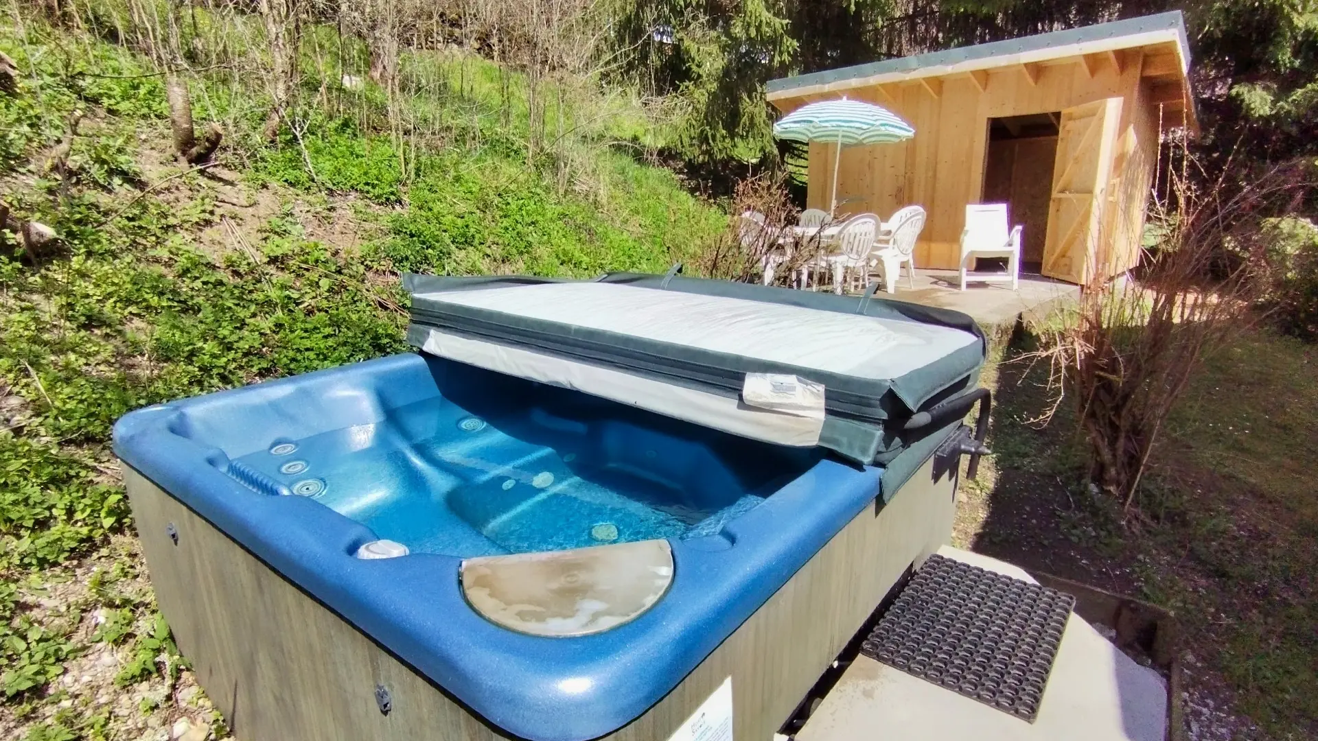 Jacuzzi extérieur