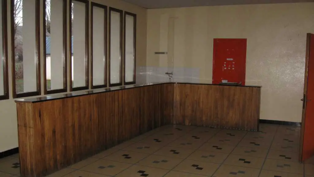 HALL D'ENTREE ET BAR