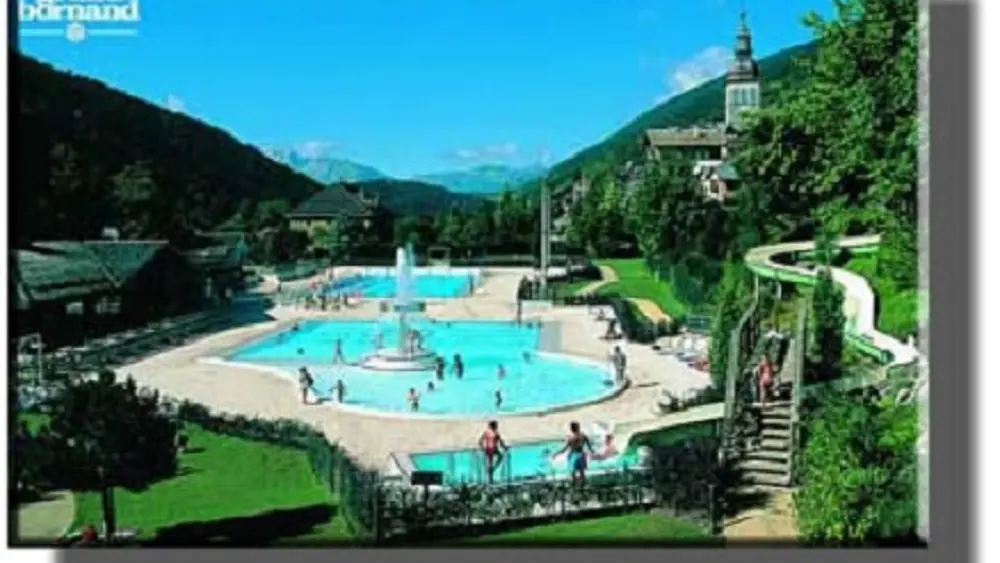 PISCINE GRAND-BORNAND