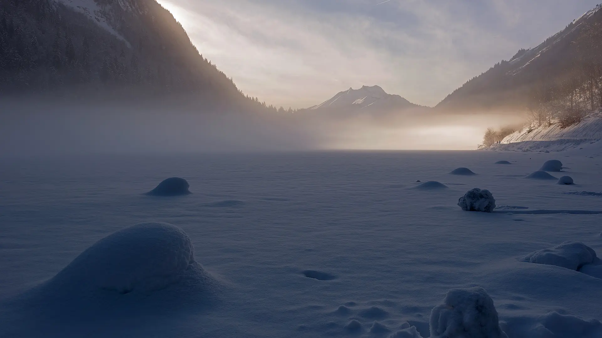 Lac de Montriond en hiver