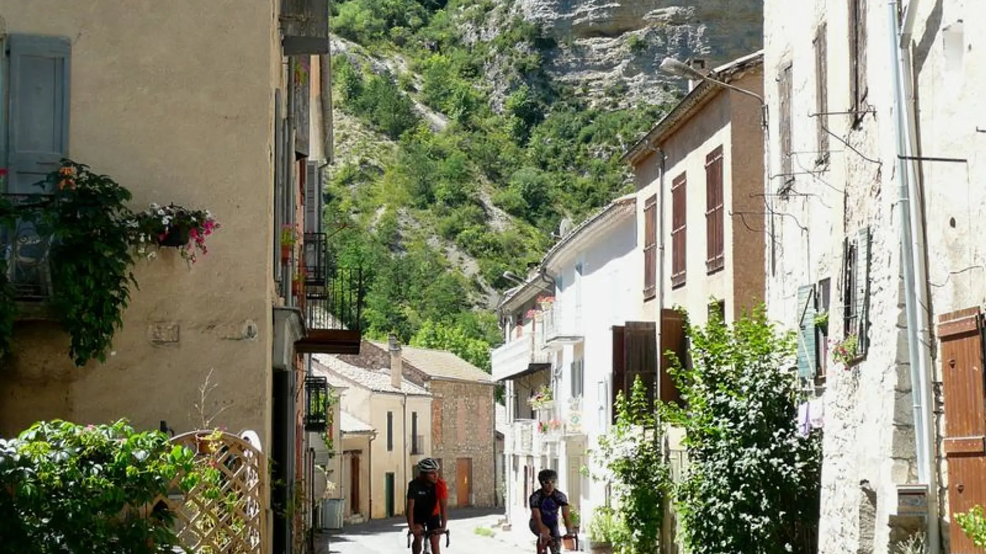 Traversée du village d'Orpierre