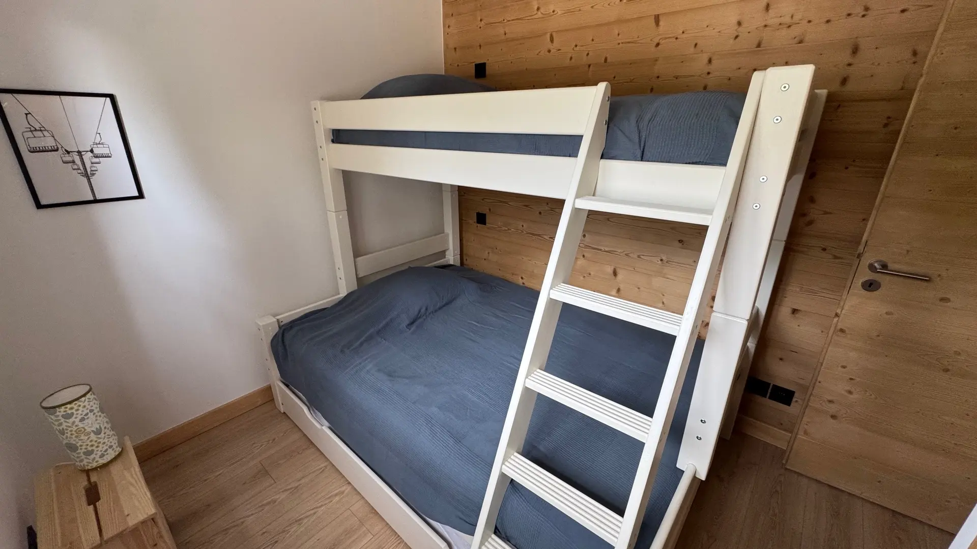 Lits superposés et gigogne