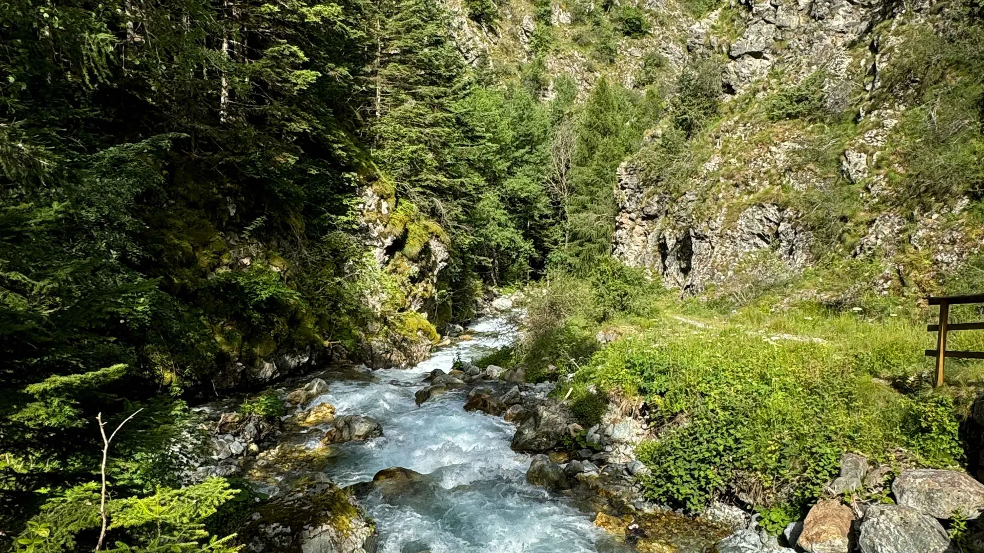 Randonnée dans le vallon de Prentiq Valgaudemar