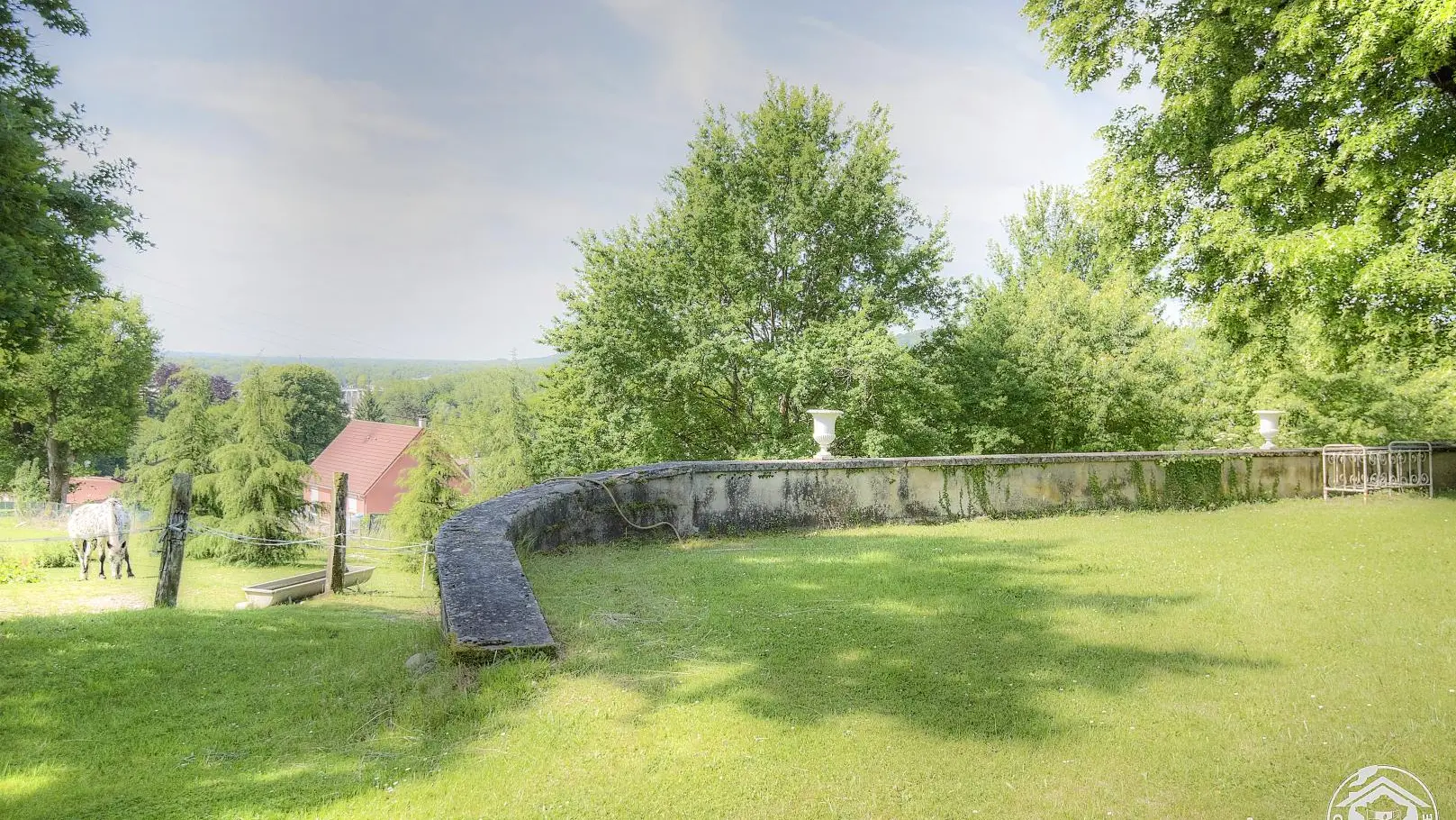Vue de l'entrée du gîte