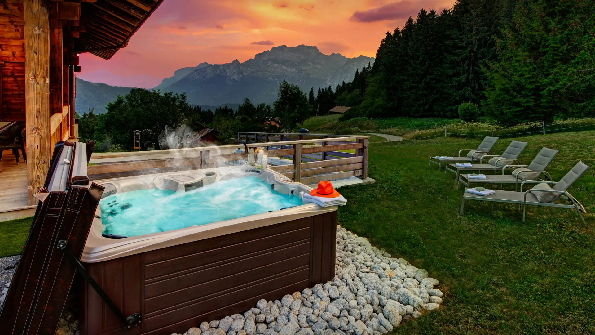 Chalet Pralor Le Peille - OVO NETWORK