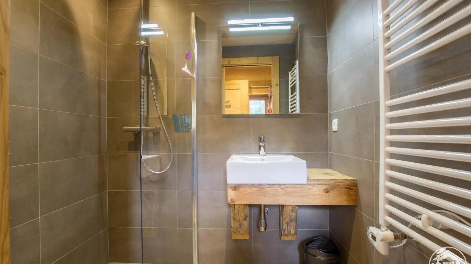 Salle d'eau de la chambre 4