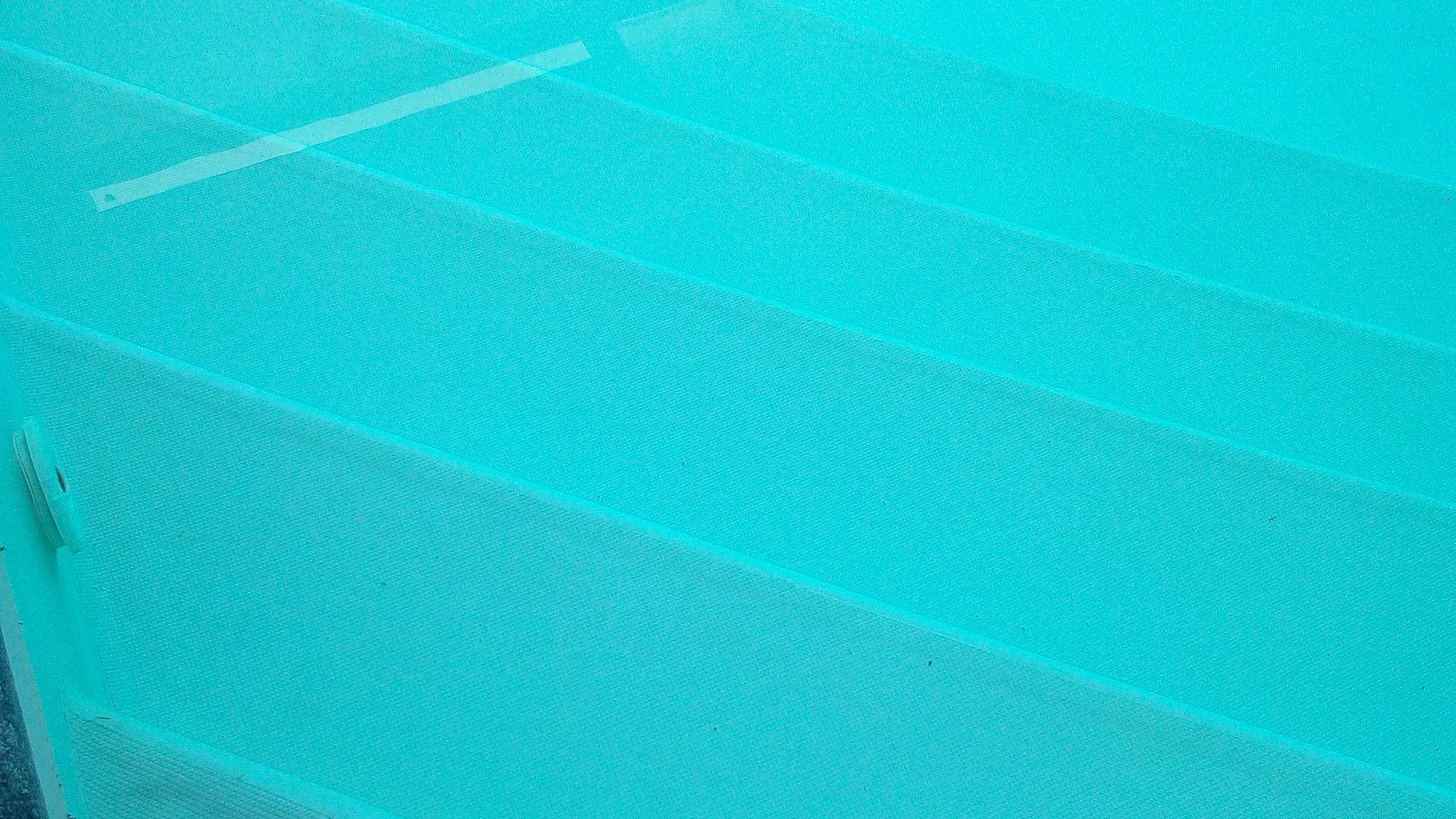 Entrée dans la piscine