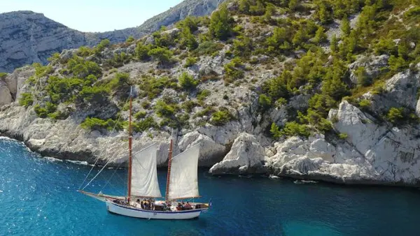 Journée voile au cœur des Calanques