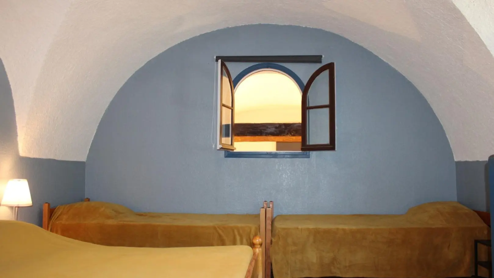 Chapelle Saint-Jean-Chambre (3 lits) en mezzanine-Touet-Sur-Var-Gîtes de France des Alpes-Maritimes