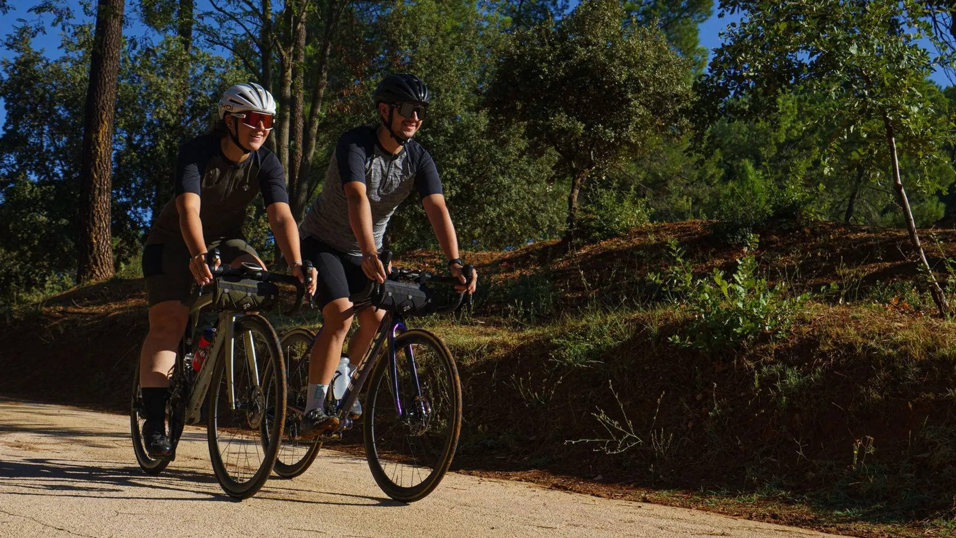 Sur les Ocres à vélo