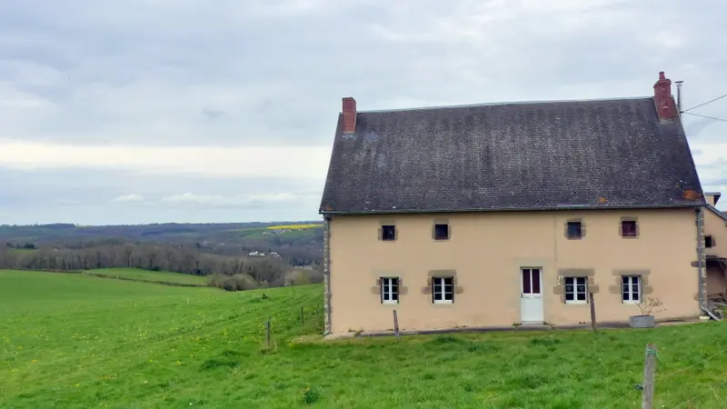 Domaine de Chaux - vue panoramique sur la campagne bourbonnaise - Allier en Auvergne