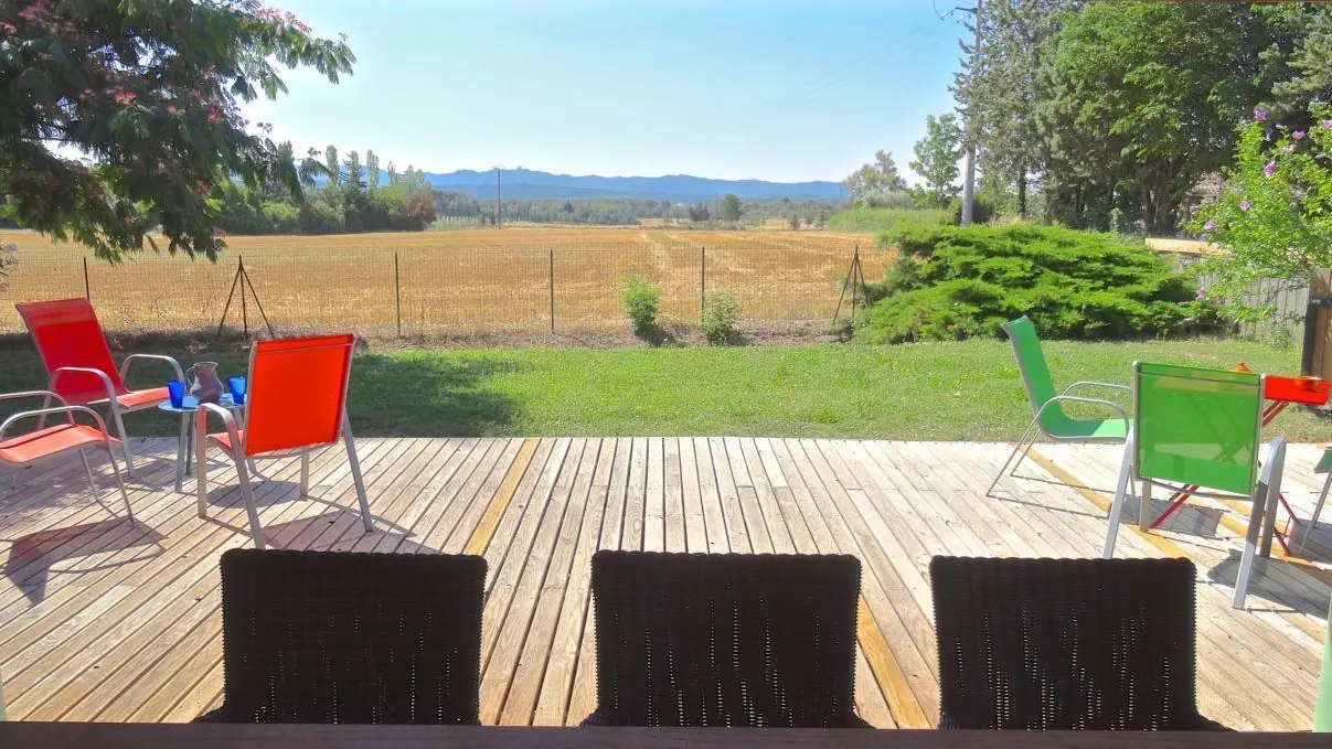 VUE DE LA CAMPAGNE DEPUIS LA TERRASSE AU SUD