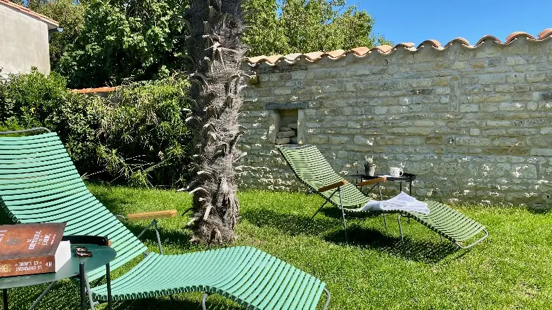 Liegestuhl, volle Sonne