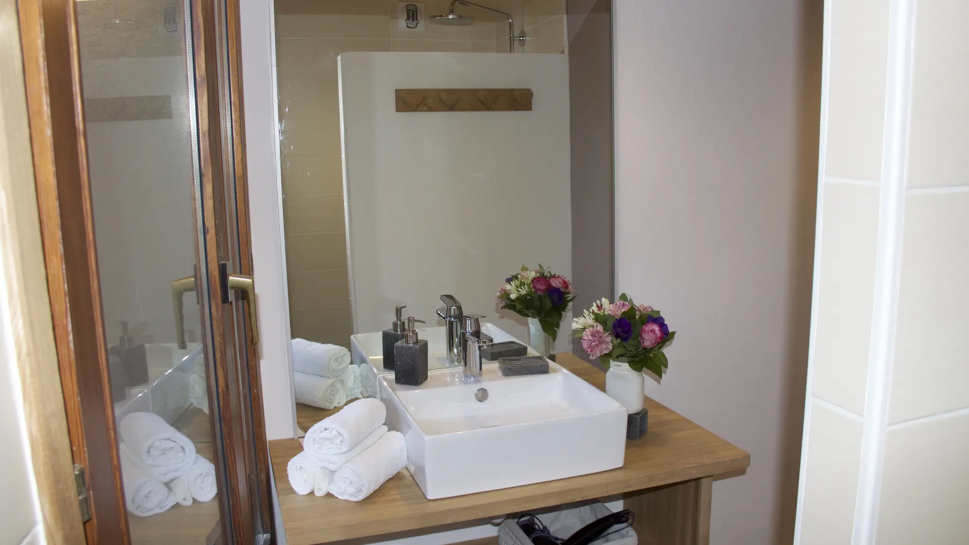 View of the bathroom