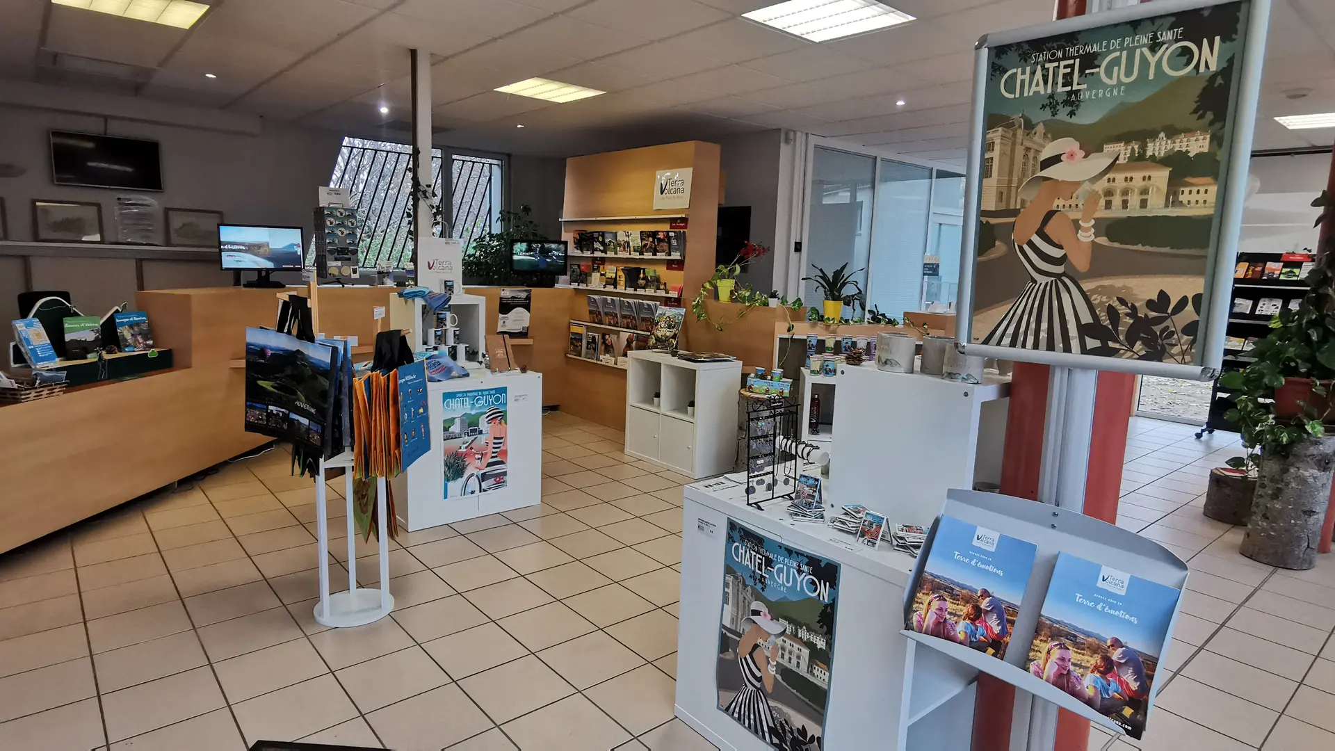 Espace accueil et boutique de l'Office de Tourisme de Châtel-Guyon