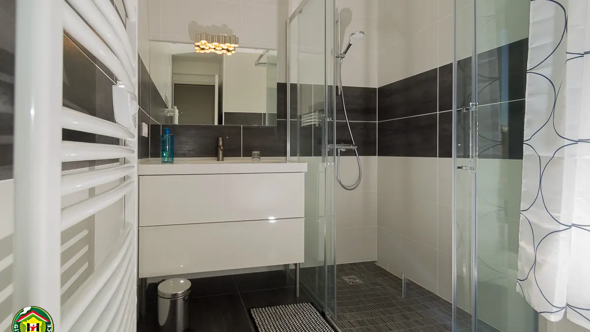 S.d'eau commune, wc indépendant sur le palier
