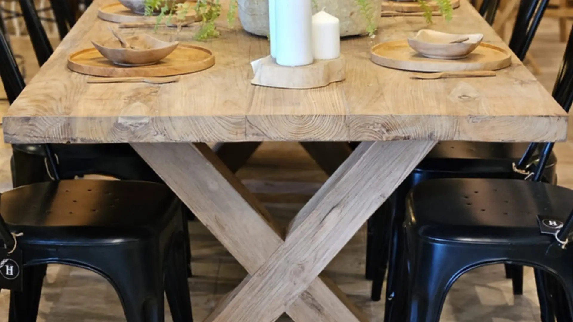 Home Travel, boutique de décoration et aménagement intérieur et extérieur à Saint-Rémy-de-Provence