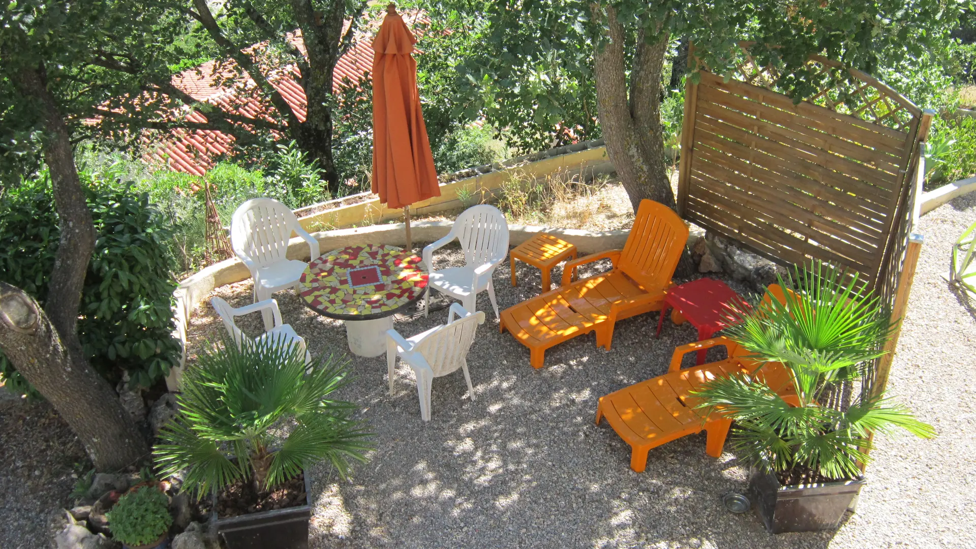 Gîte Sainte Croix - Coin terrasse privé