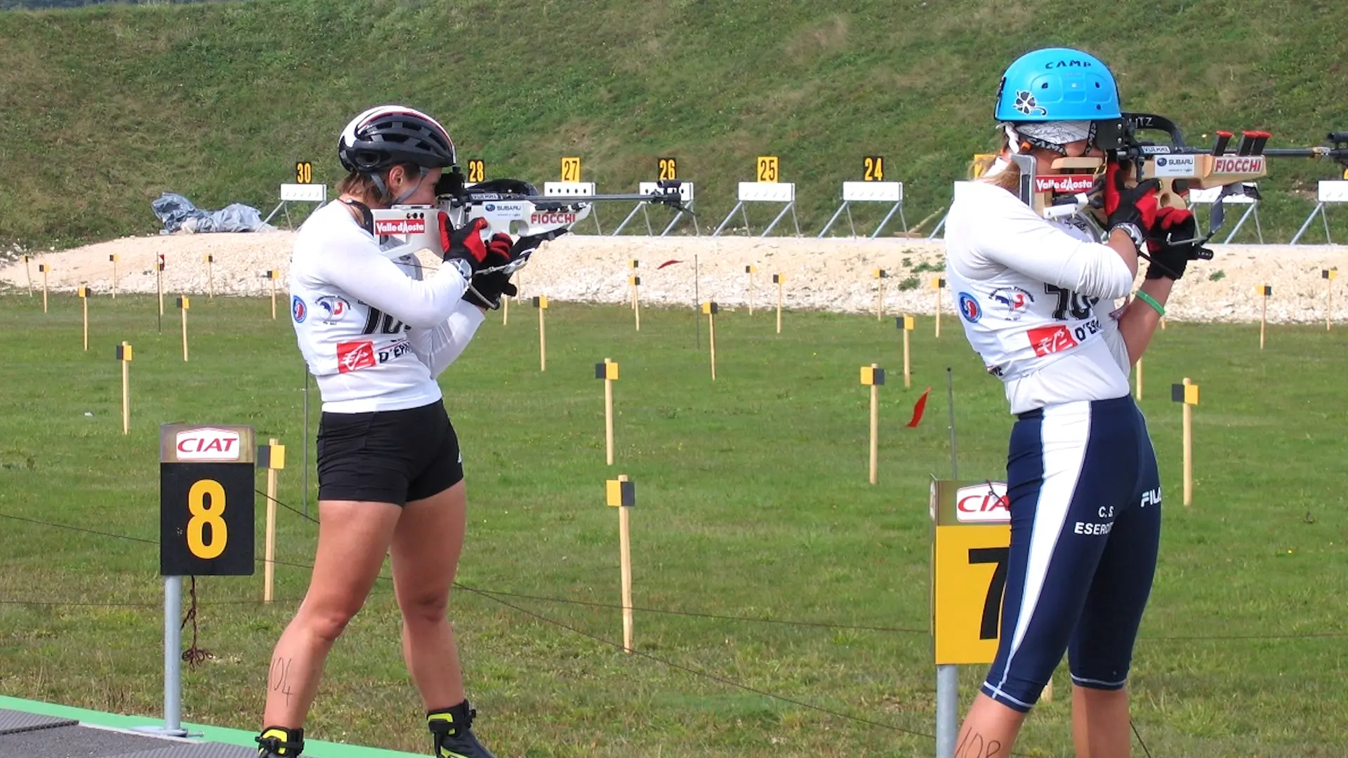 Compétition au stade de biathlon des Plans d'Hotonnes