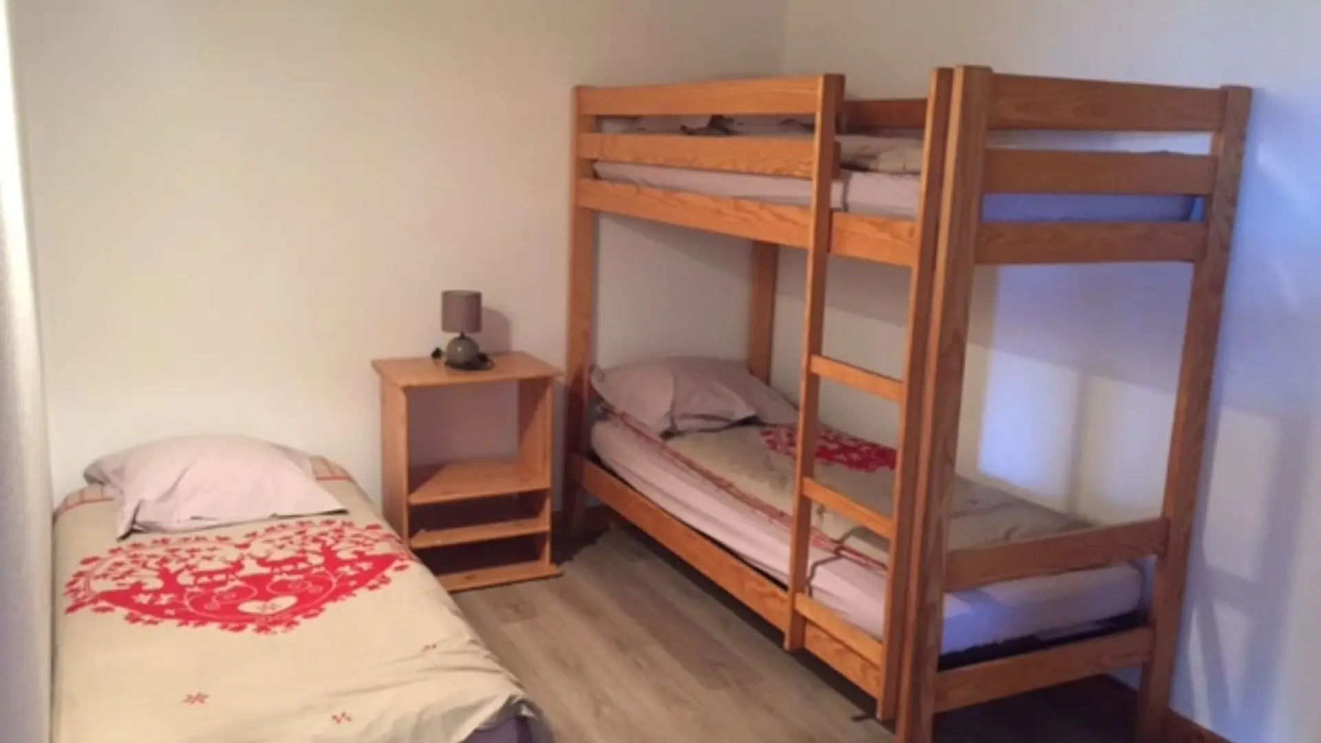 chambre, résidence les Ecrins.