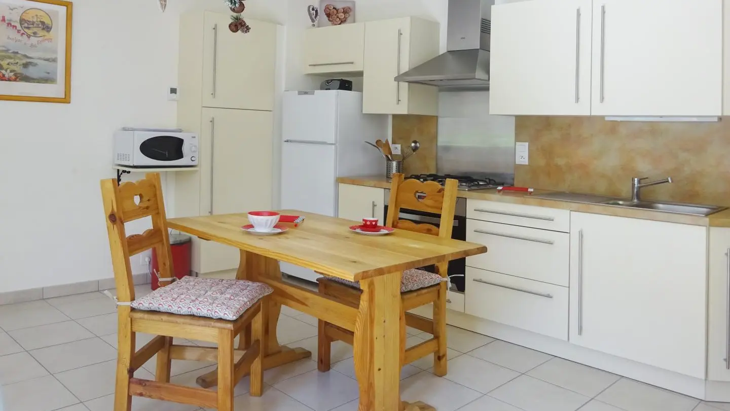 Séjour et cuisine équipé