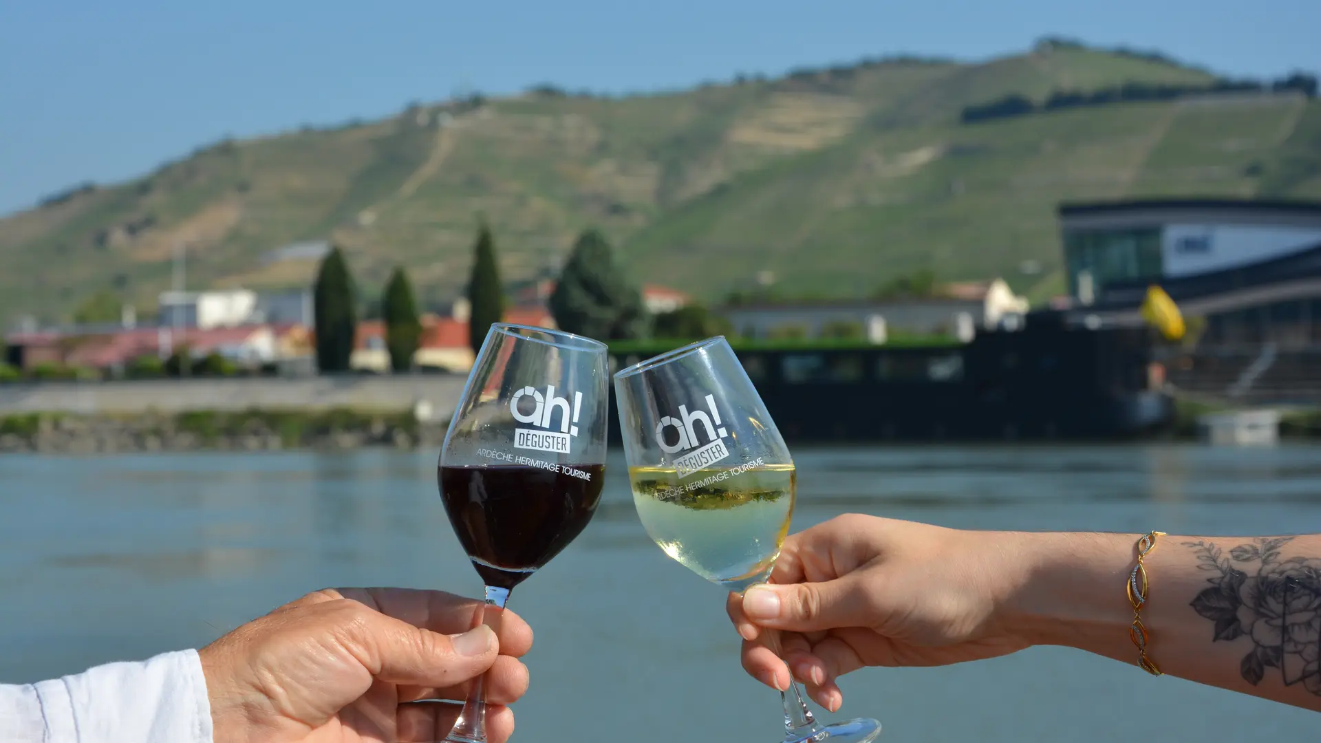 Promenade sur le Rhône avec la Compagnie des Canotiers